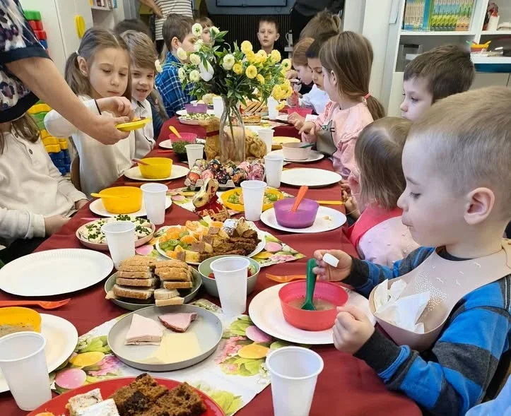 Śniadanie wielkanocne w przedszkolu Śniadanie wielkanocne w przedszkolu